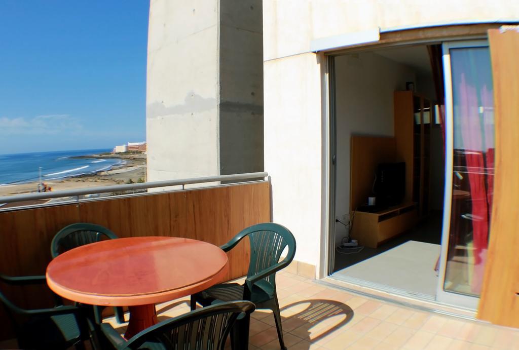 Alquilaencanarias-Medano Los Martines Beachfront A El Médano Esterno foto