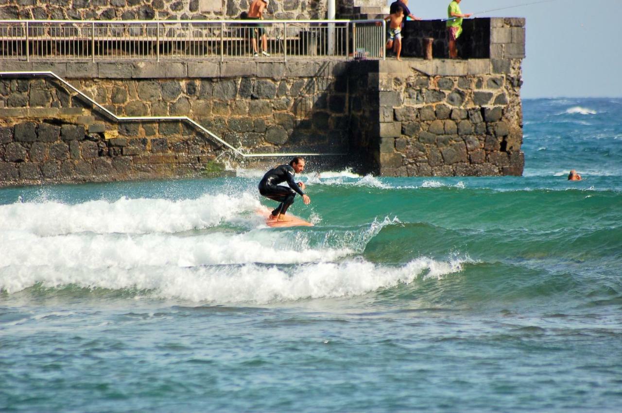 Alquilaencanarias-Medano Los Martines Beachfront A El Médano Esterno foto