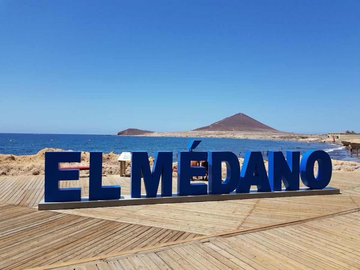 Alquilaencanarias-Medano Los Martines Beachfront A El Médano Esterno foto
